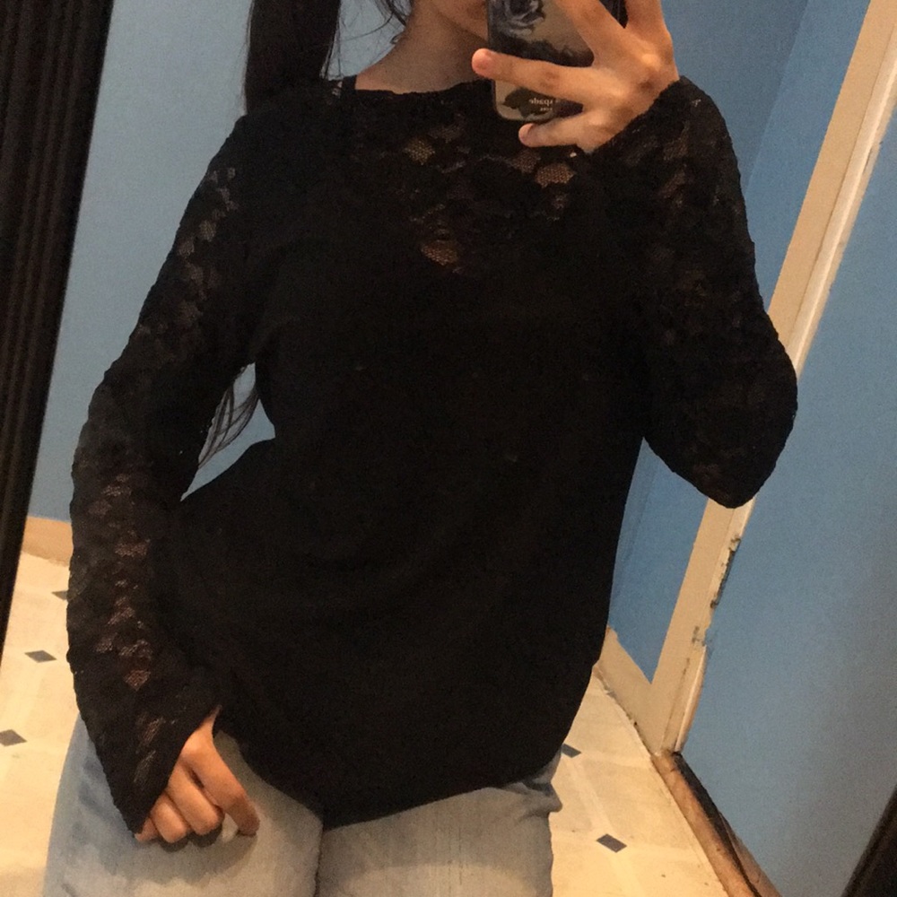 Black shirt with lace